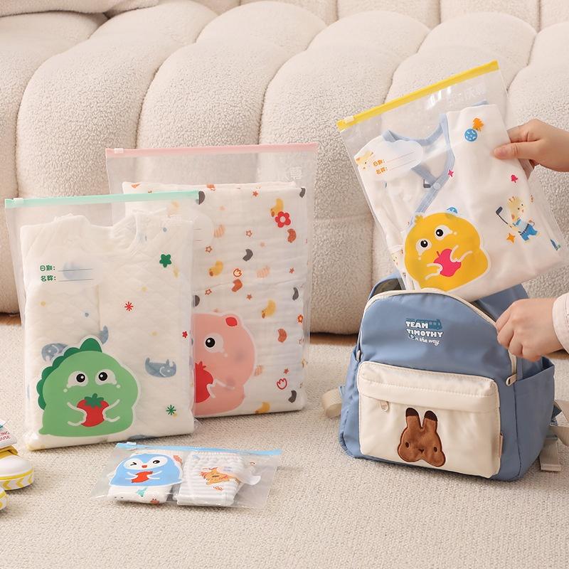Baby Clothing Labels - 5 個の漫画ベビー服収納袋、防水再封可能なジッパーと書き込み可能なラベル付き、ベビー用品の整理に最適
